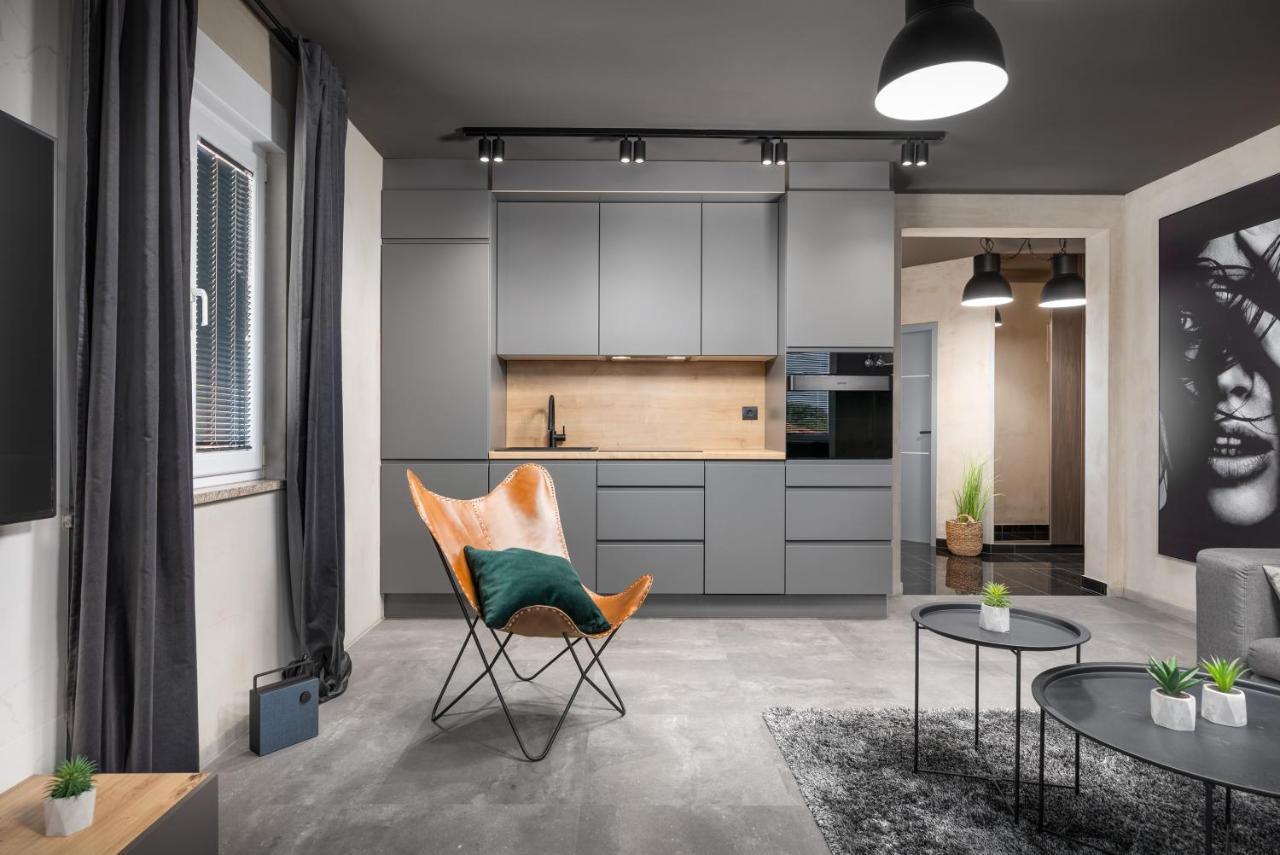 PUY Luxury Elit Apartment מראה חיצוני תמונה